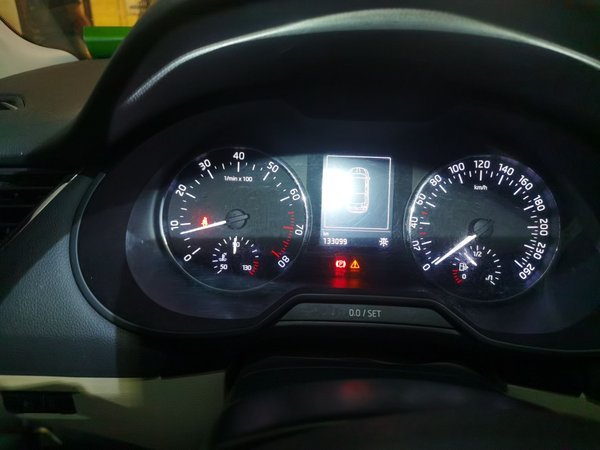 Skoda Octavia 2015, 133000 км, за 5034 USD - фото 8