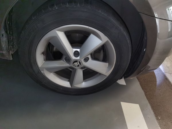 Skoda Octavia 2015, 133000 км, за 5034 USD