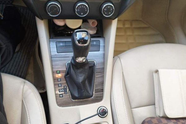Skoda Octavia 2015, 128000 км, за 3857 USD - фото 14