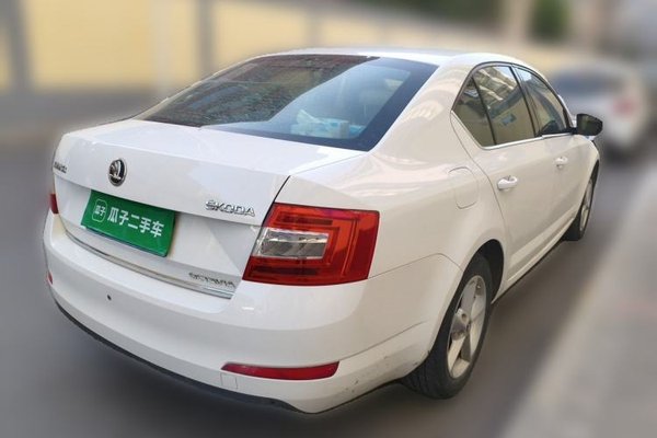 Skoda Octavia 2015, 128000 км, за 3857 USD - фото 6