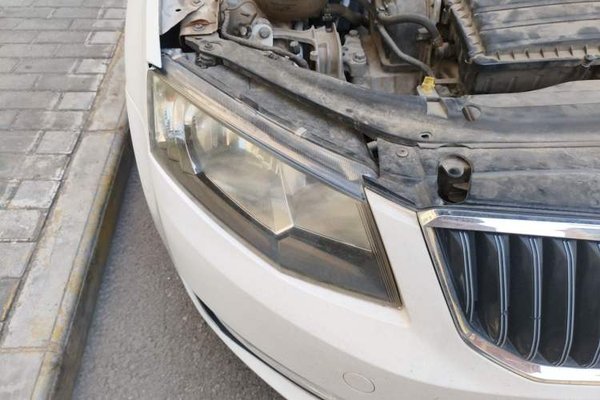 Skoda Octavia 2015, 128000 км, за 3857 USD - фото 7