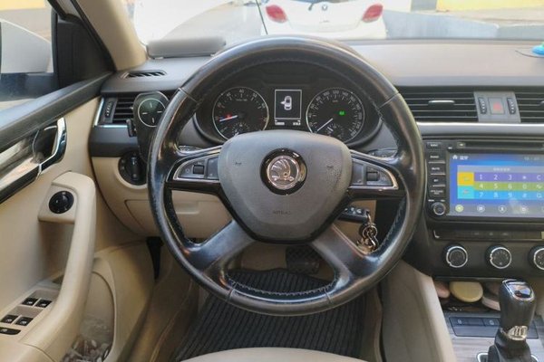 Skoda Octavia 2015, 128000 км, за 3857 USD - фото 10
