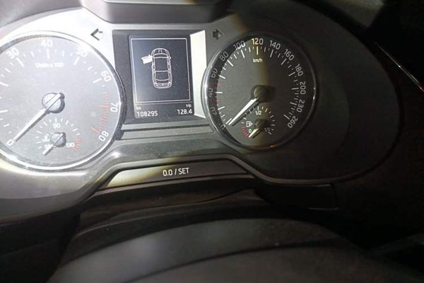 Skoda Octavia 2017, 108300 км, за 6135 USD - фото 12