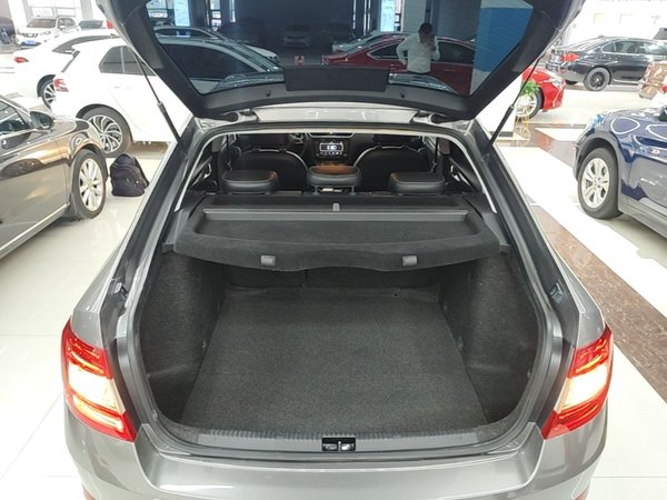 Skoda Octavia 2017, 99200 км, за 7371 USD