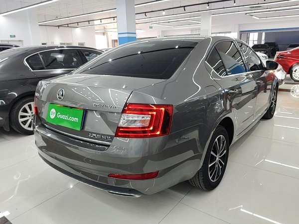 Skoda Octavia 2017, 99200 км, за 7371 USD - фото 8