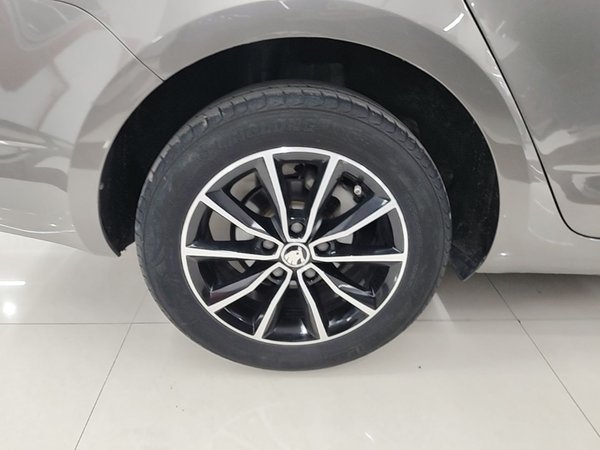 Skoda Octavia 2017, 99200 км, за 7371 USD - фото 12