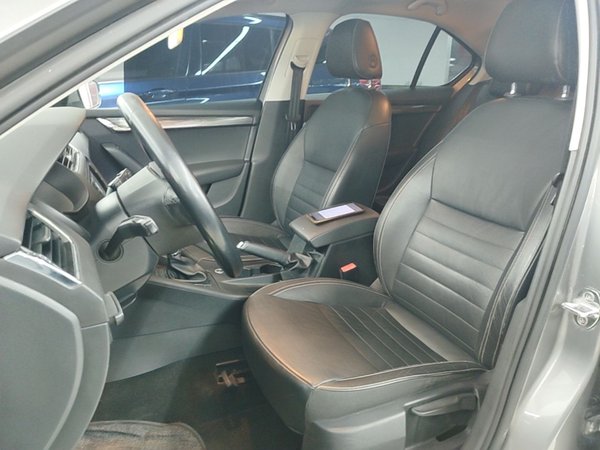 Skoda Octavia 2017, 99200 км, за 7371 USD - фото 20