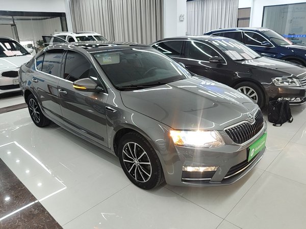 Skoda Octavia 2017, 99200 км, за 7371 USD