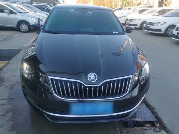 Skoda Octavia 2018 TSI230 DSG Comfort Edition, 2018 года