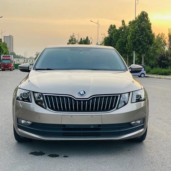 Skoda Octavia 2018, 83300 км, за 7795 USD - фото 9