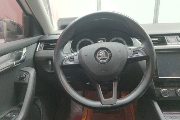 Skoda Octavia 2018, 133600 км, за 6067 USD - фото 10