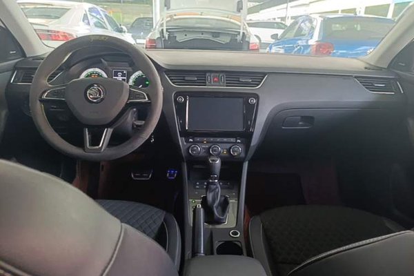 Skoda Octavia 2018, 64600 км, за 8876 USD - фото 19