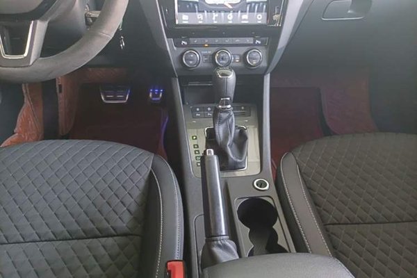 Skoda Octavia 2018, 64600 км, за 8876 USD - фото 23
