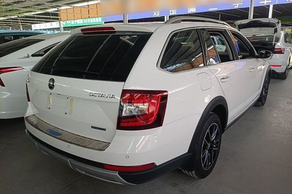Skoda Octavia 2018, 64600 км, за 8876 USD - фото 6