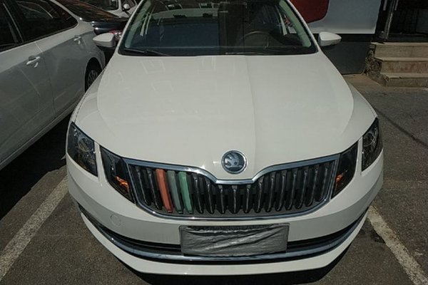 Skoda Octavia 2018, 78300 км, за 7818 USD
