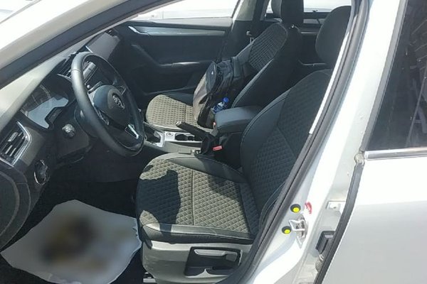 Skoda Octavia 2018, 78300 км, за 7818 USD - фото 18