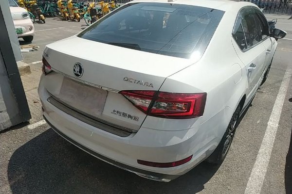Skoda Octavia 2018, 78300 км, за 7818 USD - фото 6