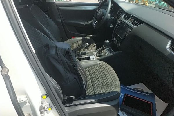 Skoda Octavia 2018, 78300 км, за 7818 USD - фото 23