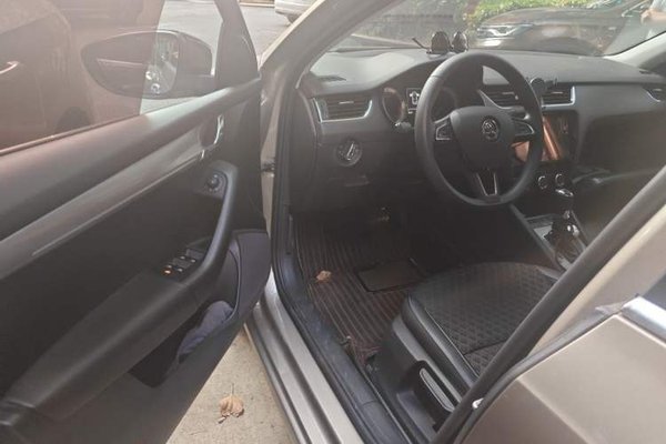 Skoda Octavia 2018, 44400 км, за 6587 USD - фото 16