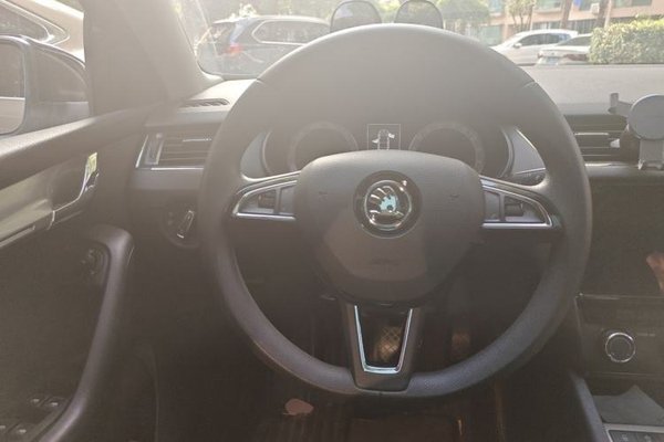 Skoda Octavia 2018, 44400 км, за 6587 USD - фото 10