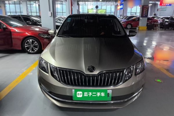 Skoda Octavia 2019, 106800 км, за 9156 USD