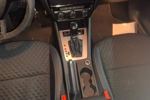Skoda Octavia 2019, 106800 км, за 9156 USD - фото 16