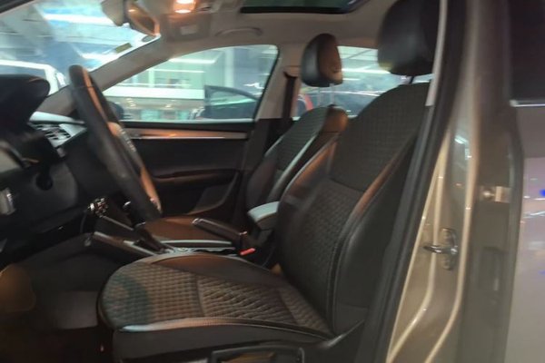 Skoda Octavia 2019, 106800 км, за 9156 USD - фото 17