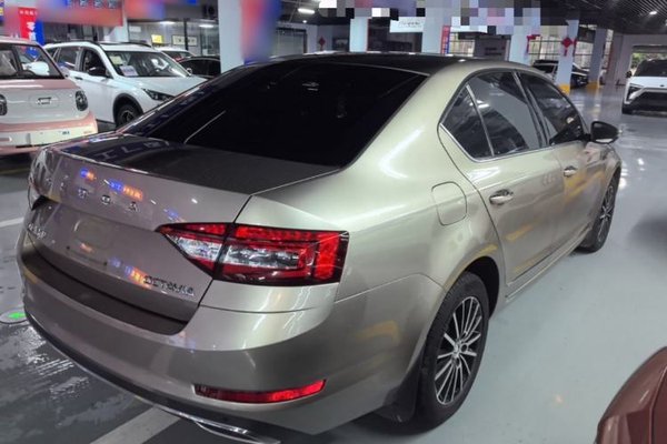 Skoda Octavia 2019, 106800 км, за 9156 USD - фото 6