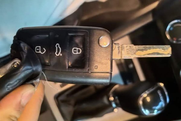 Skoda Octavia 2019, 106800 км, за 9156 USD - фото 23