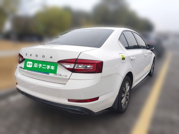 Skoda Octavia 2019, 98800 км, за 6909 USD - фото 6