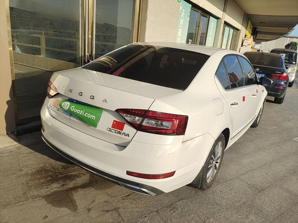 Skoda Octavia 2020, 29800 км, за 9162 USD - фото 6