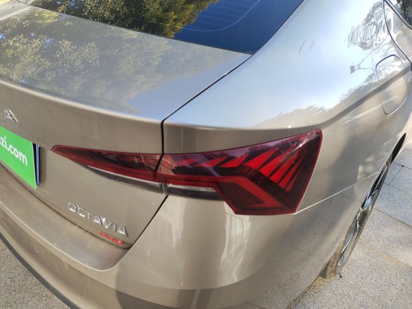 Skoda Octavia 2022, 70100 км, за 13467 USD - фото 7