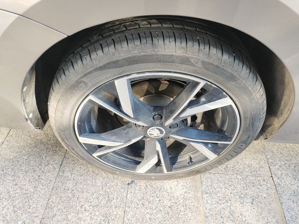 Skoda Octavia 2022, 70100 км, за 13467 USD - фото 10