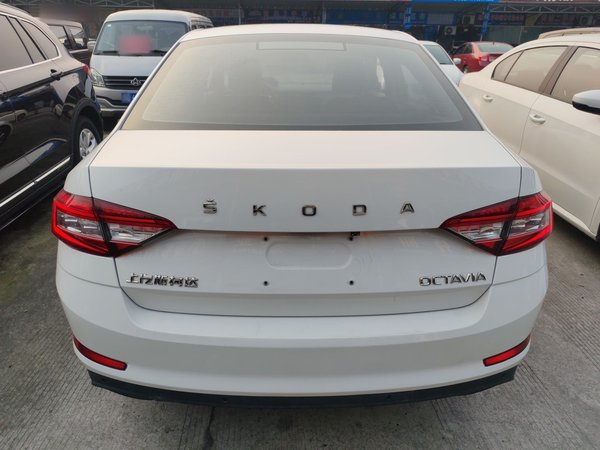 Skoda Octavia 2022, 132200 км, за 9607 USD