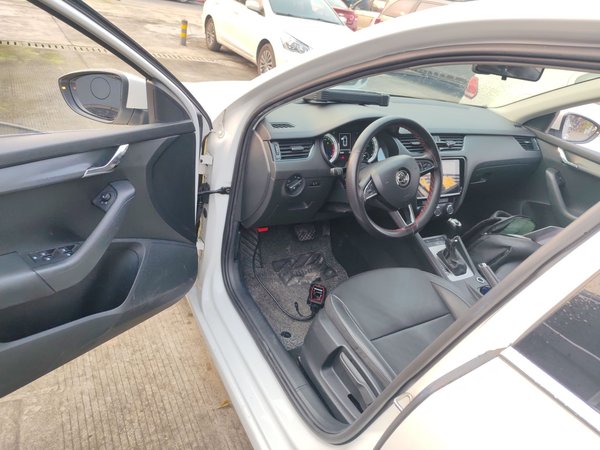 Skoda Octavia 2022, 132200 км, за 9607 USD - фото 19