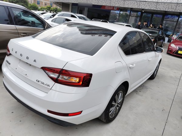 Skoda Octavia 2022, 70600 км, за 11113 USD - фото 6
