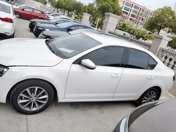 Skoda Octavia 2022, 70600 км, за 11113 USD