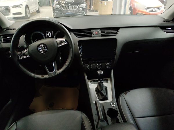 Skoda Octavia 2022, 89500 км, за 9167 USD - фото 11