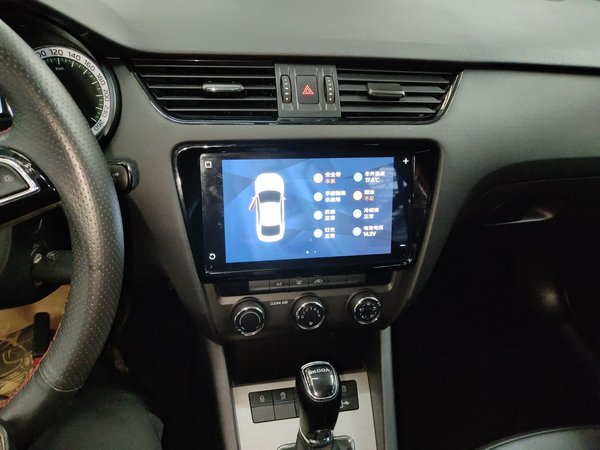 Skoda Octavia 2022, 89500 км, за 9167 USD