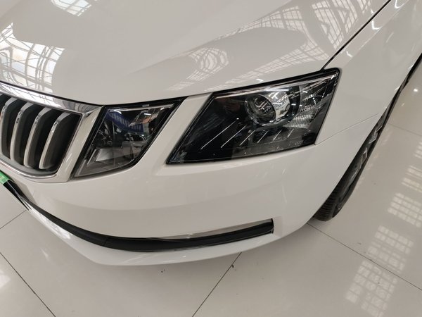 Skoda Octavia 2022, 89500 км, за 9167 USD - фото 14
