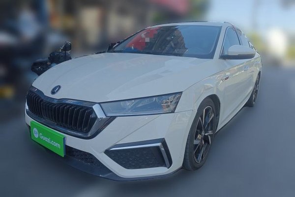 Skoda Octavia · 2023 год