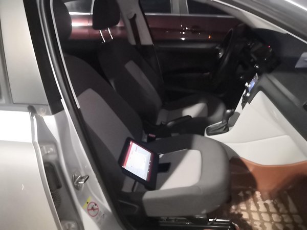 Skoda Rapid 2013, 98400 км, за 3638 USD - фото 24