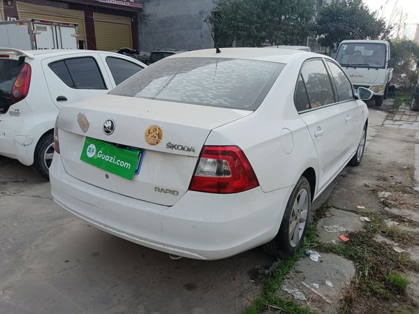Skoda Rapid 2015, 129500 км, за 3879 USD - фото 6