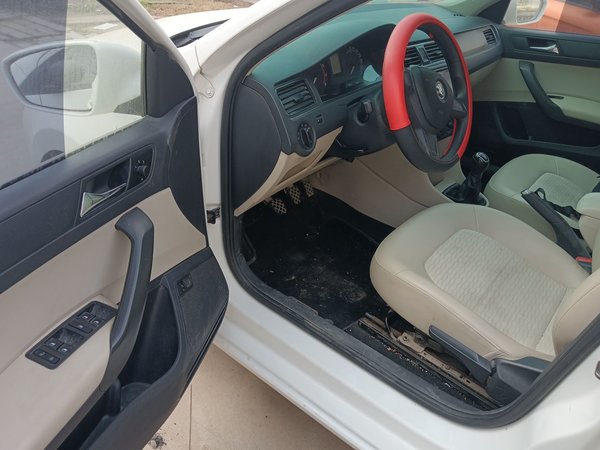 Skoda Rapid 2015, 129500 км, за 3879 USD - фото 15