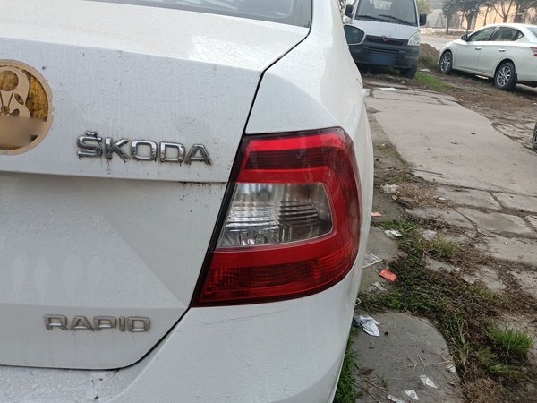 Skoda Rapid 2015, 129500 км, за 3879 USD - фото 7