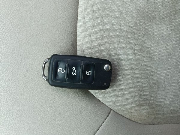 Skoda Rapid 2015, 129500 км, за 3879 USD - фото 8