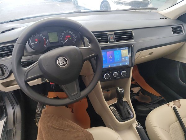 Skoda Rapid 2015, 143200 км, за 4387 USD - фото 11