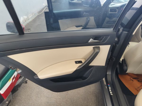 Skoda Rapid 2015, 143200 км, за 4387 USD - фото 17