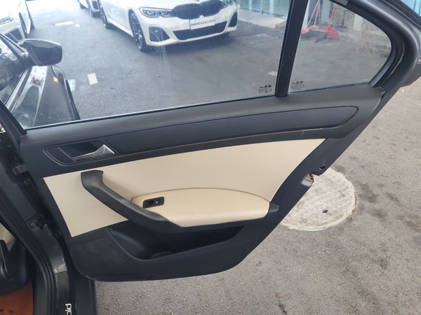Skoda Rapid 2015, 143200 км, за 4387 USD - фото 15