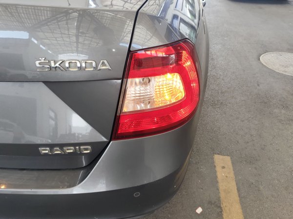 Skoda Rapid 2015, 143200 км, за 4387 USD - фото 27